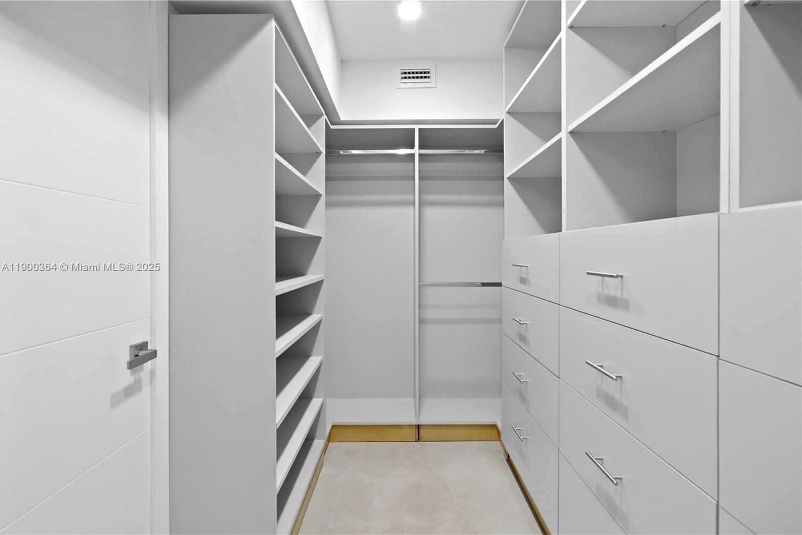 Small Image of 3675 NORTH COUNTRY CLUB DR #2008, Aventura Number 8