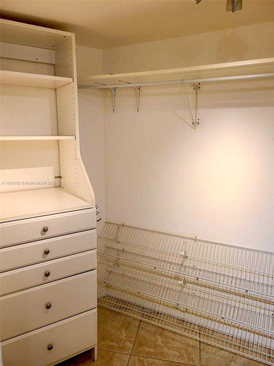 Small Image of 3475 NORTH COUNTRY CLUB DR #115, Aventura Number 15