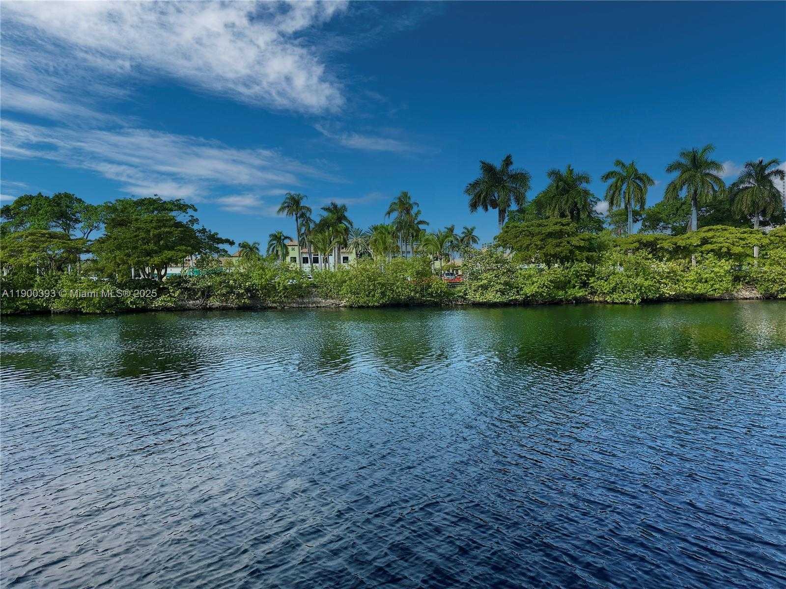 Small Image of 3475 NORTH COUNTRY CLUB DR #115, Aventura Number 26