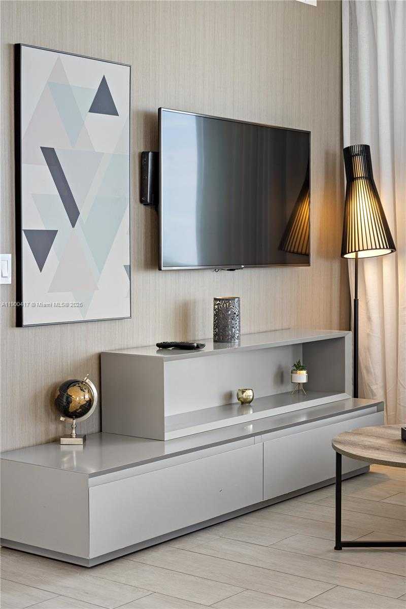 Small Image of 4010 SOUTH OCEAN DR #R1701, Hollywood Number 28