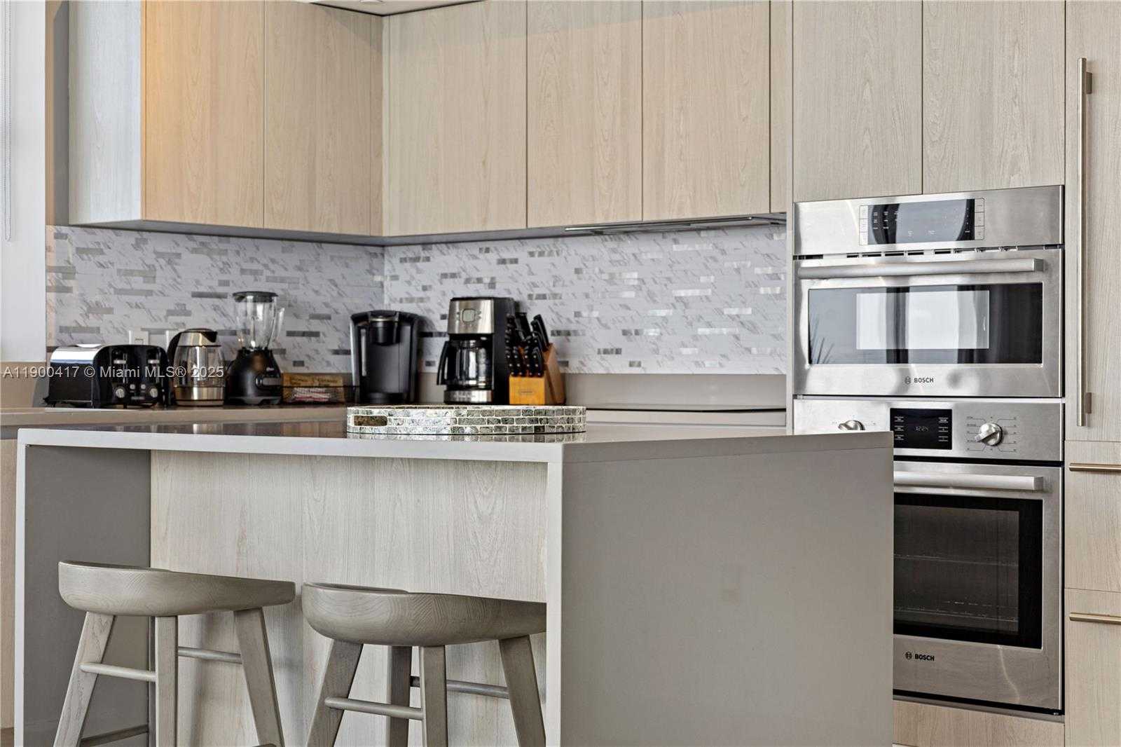 Small Image of 4010 SOUTH OCEAN DR #R1701, Hollywood Number 30