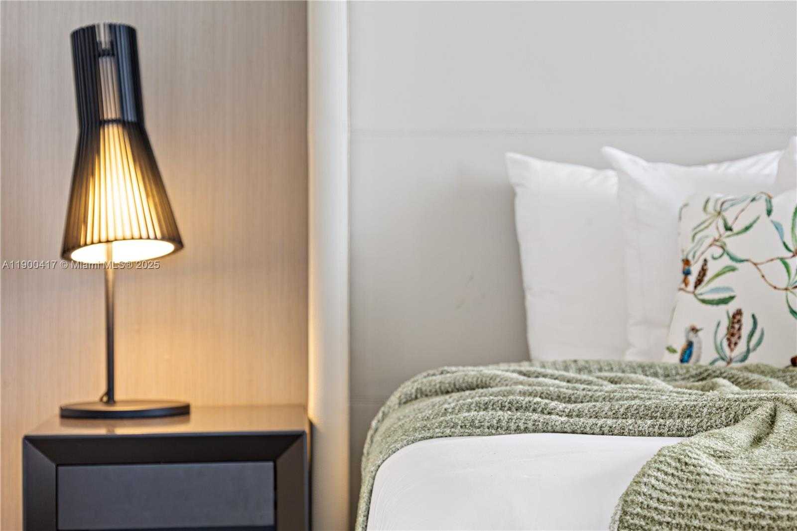 Small Image of 4010 SOUTH OCEAN DR #R1701, Hollywood Number 32