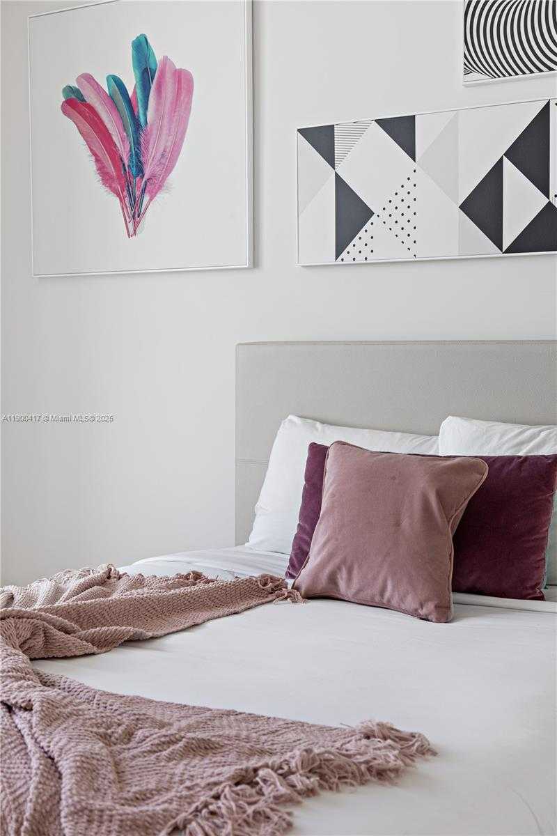 Small Image of 4010 SOUTH OCEAN DR #R1701, Hollywood Number 36