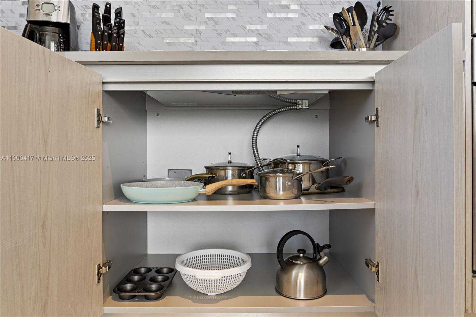 Small Image of 4010 SOUTH OCEAN DR #R1701, Hollywood Number 39