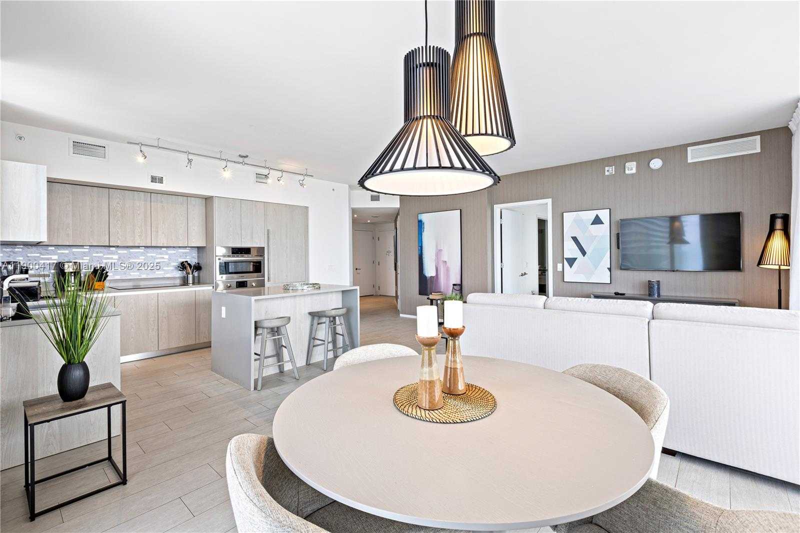 Small Image of 4010 SOUTH OCEAN DR #R1701, Hollywood Number 7