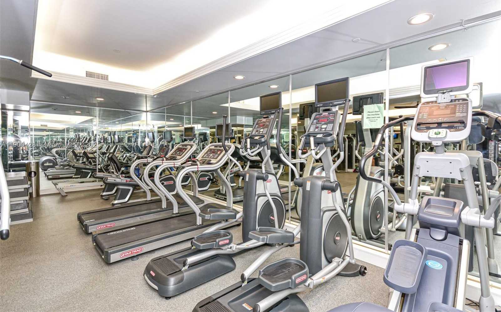 Small Image of 10101 COLLINS AVE #7D, Bal Harbour Number 17