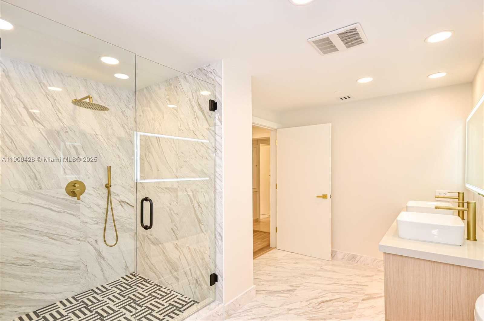 Small Image of 10101 COLLINS AVE #7D, Bal Harbour Number 8