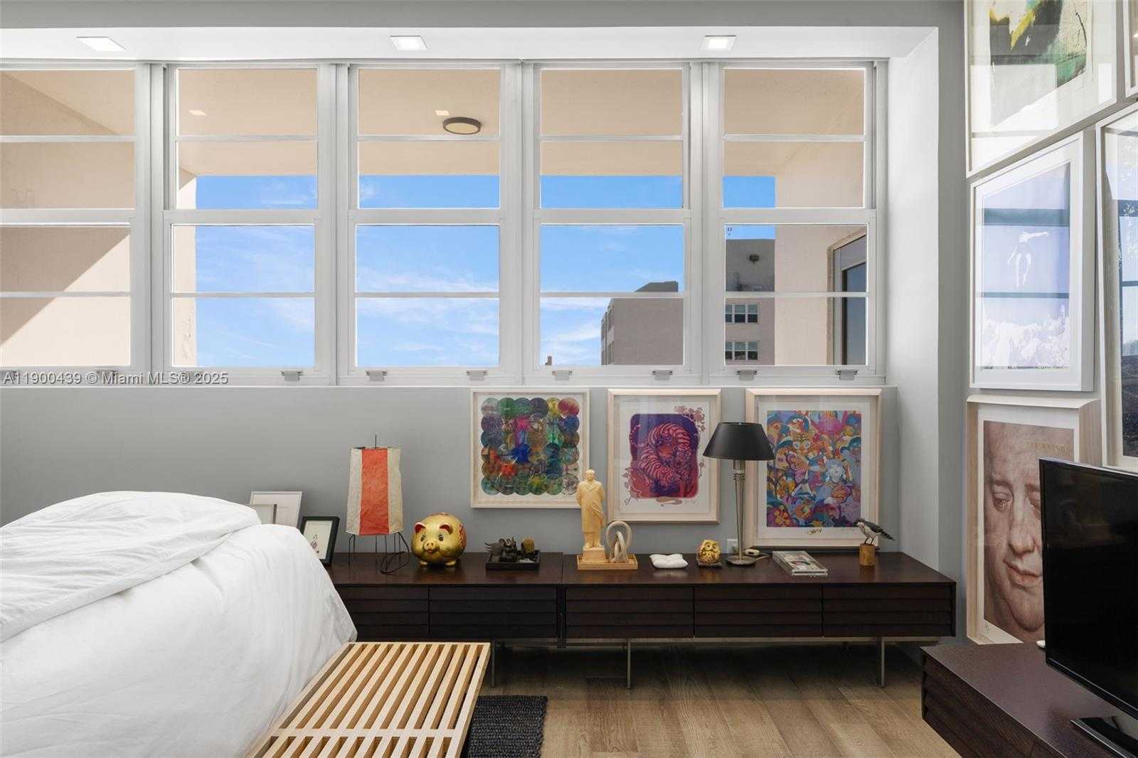 Small Image of 800 WEST AVE #PH22, Miami Beach Number 30