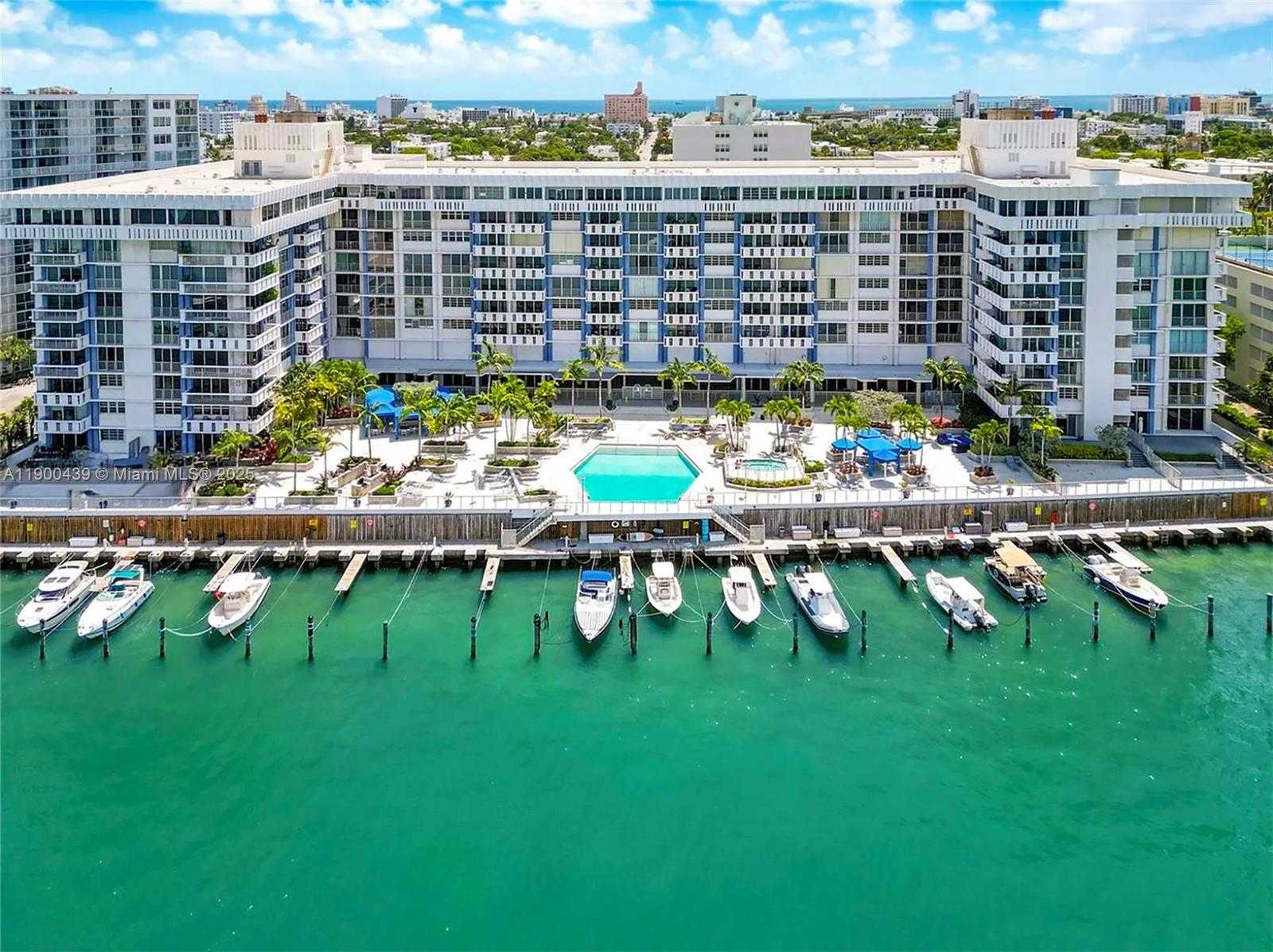 Small Image of 800 WEST AVE #PH22, Miami Beach Number 44