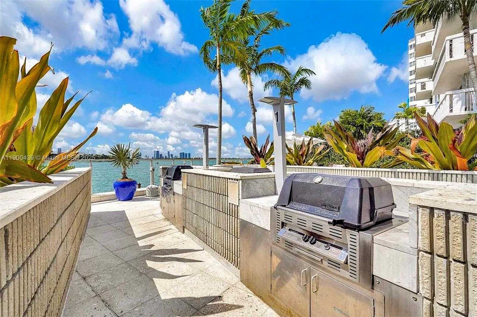 Small Image of 800 WEST AVE #PH22, Miami Beach Number 46