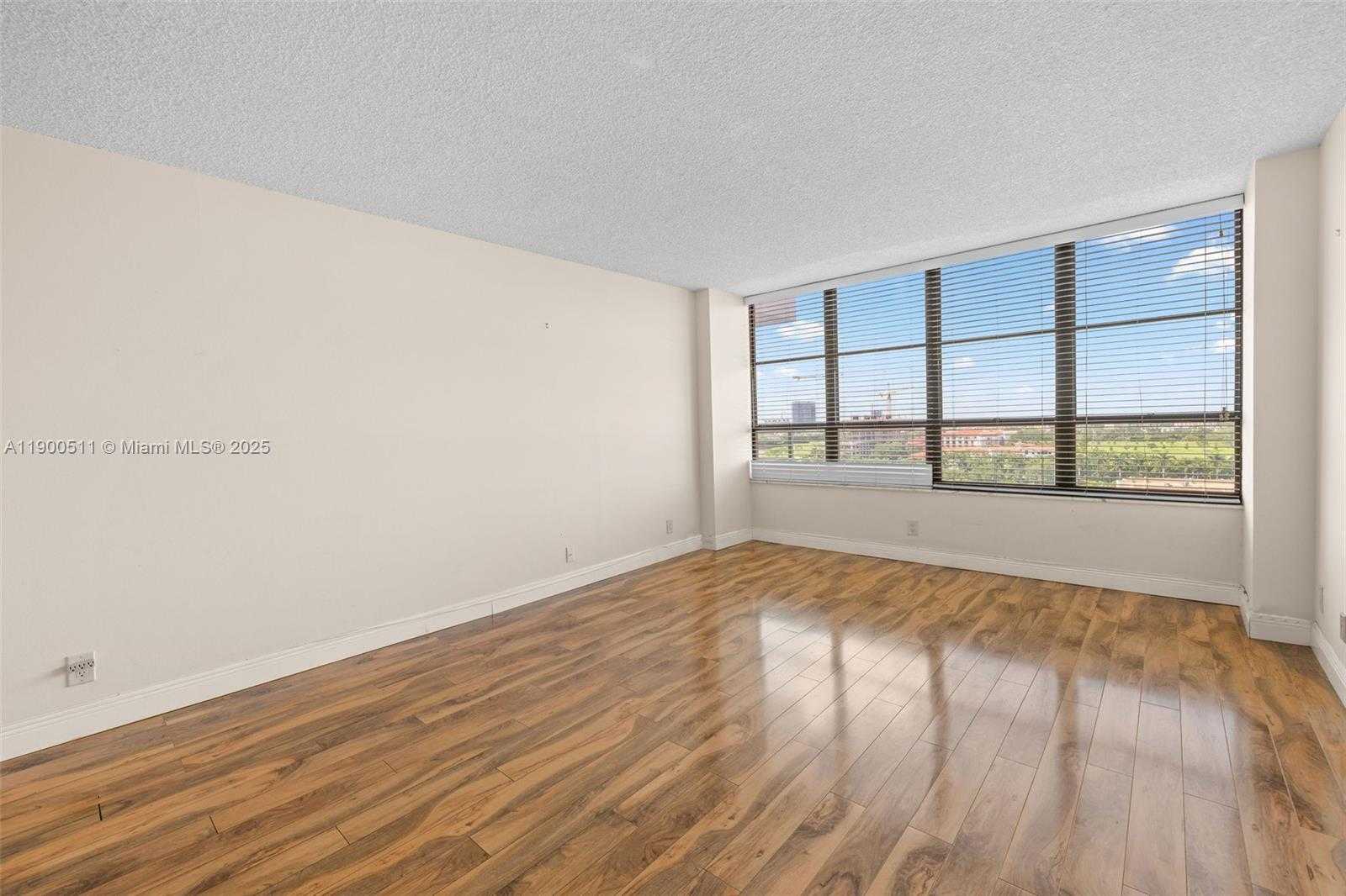 Small Image of 600 THREE ISLANDS BLVD #1008, Hallandale Beach Number 11