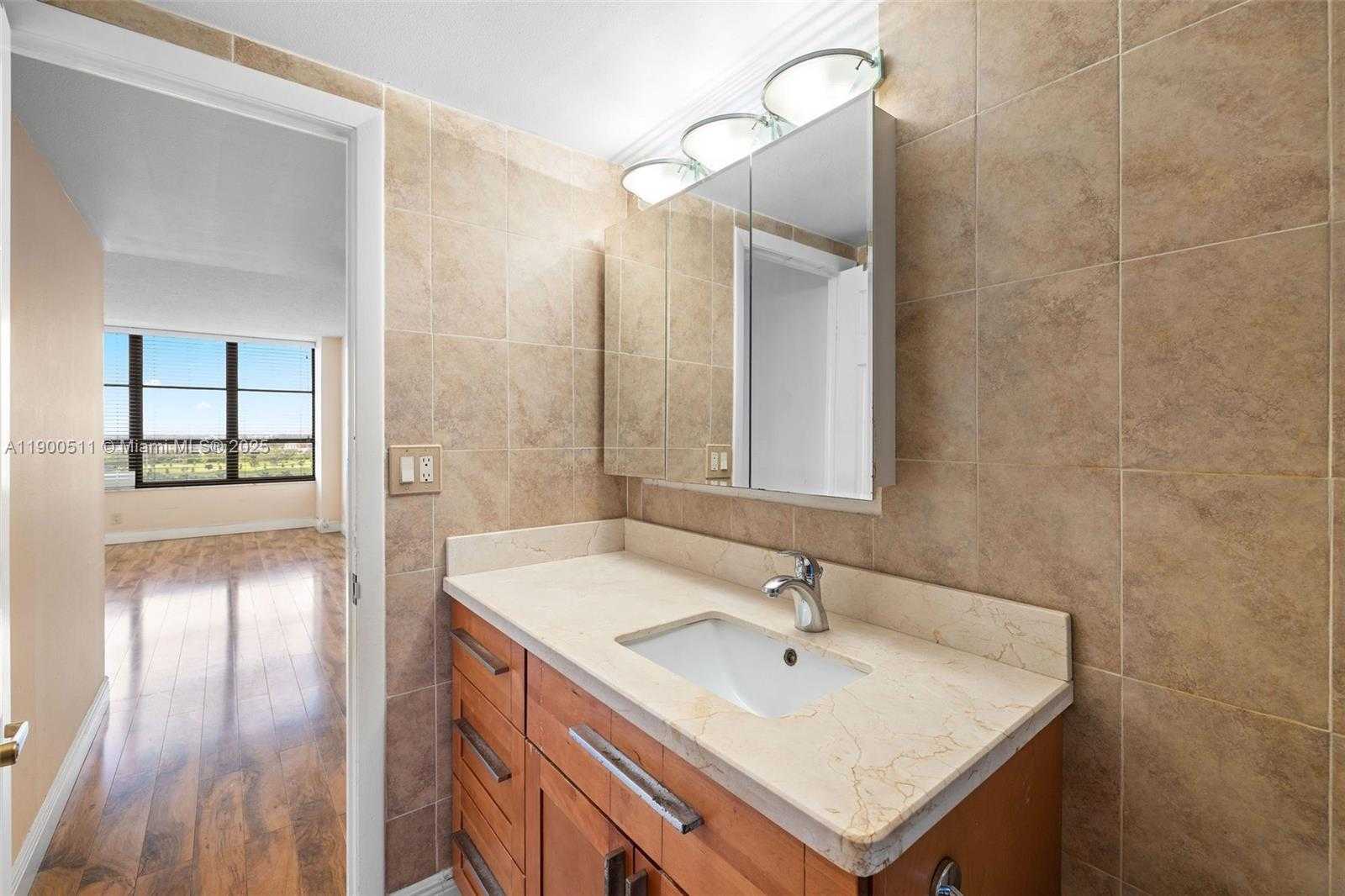 Small Image of 600 THREE ISLANDS BLVD #1008, Hallandale Beach Number 17
