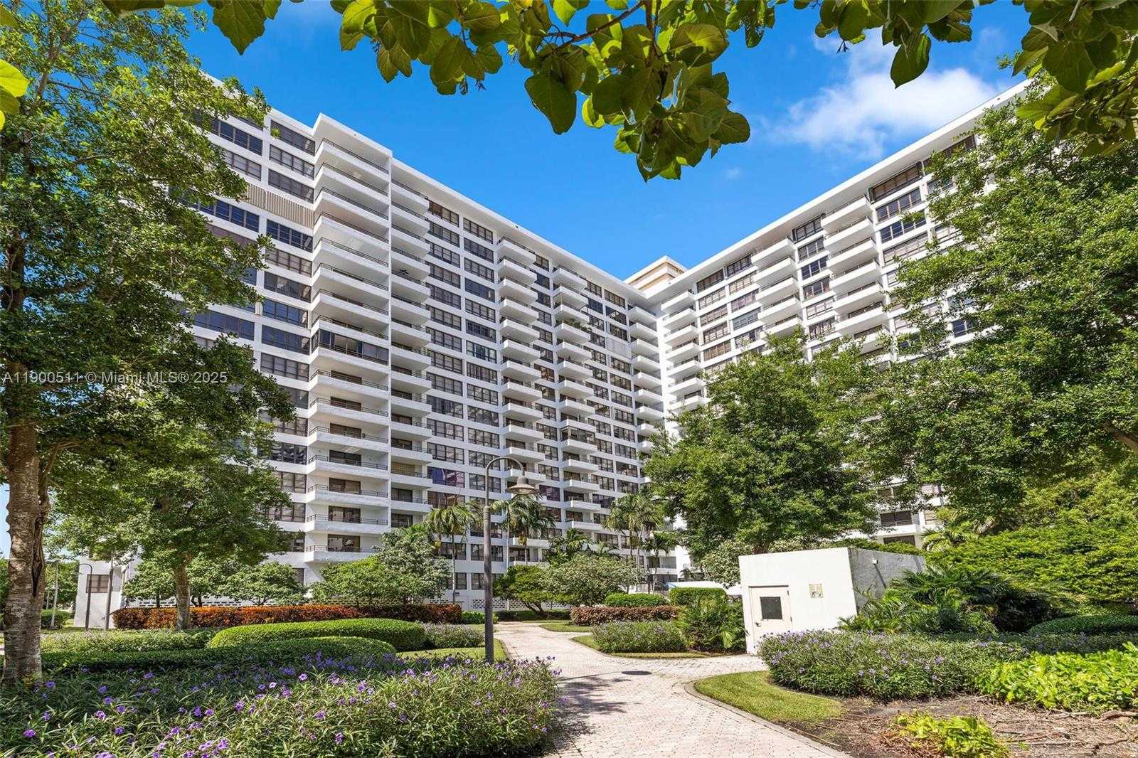 Small Image of 600 THREE ISLANDS BLVD #1008, Hallandale Beach Number 2