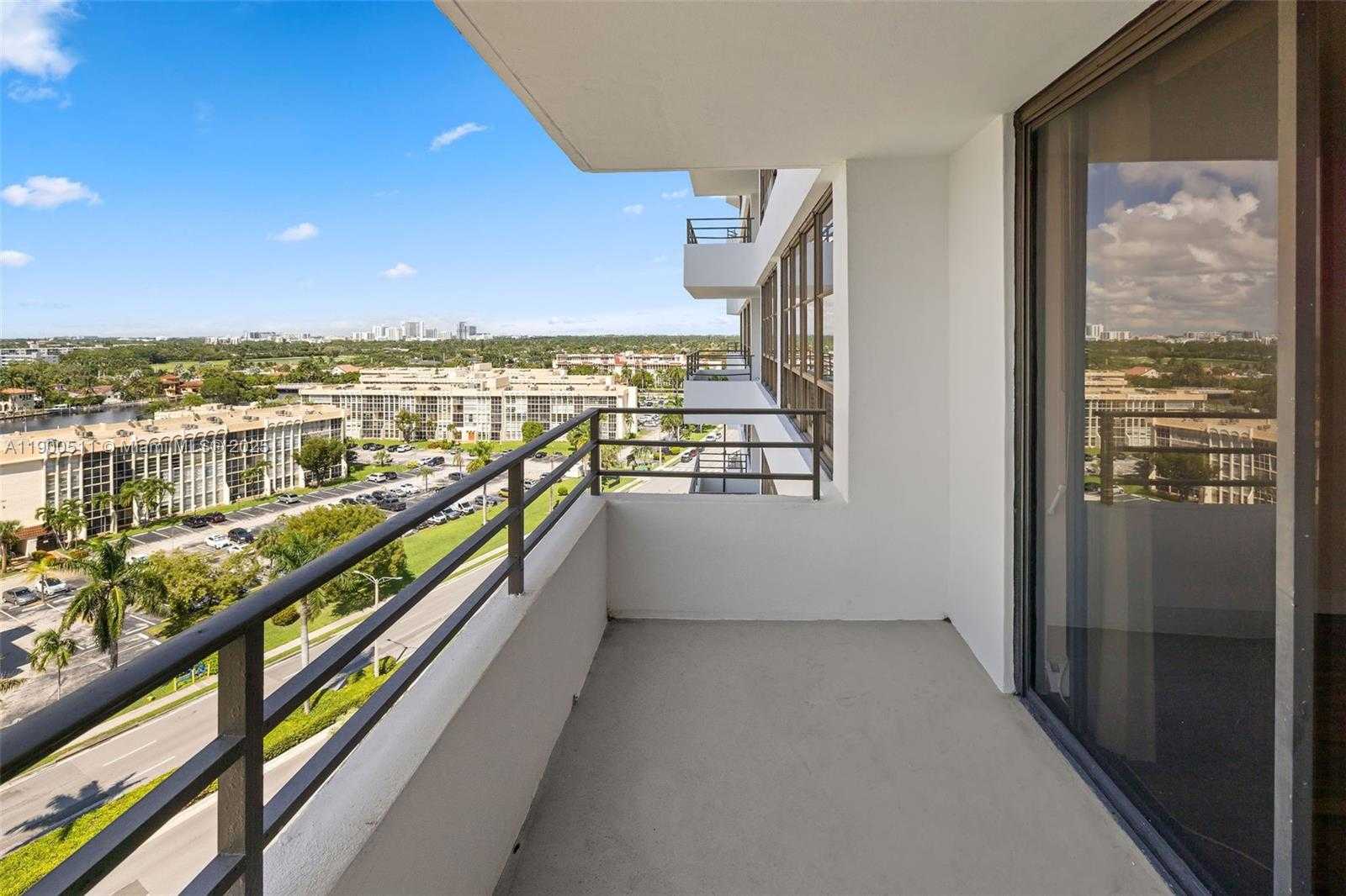 Small Image of 600 THREE ISLANDS BLVD #1008, Hallandale Beach Number 25