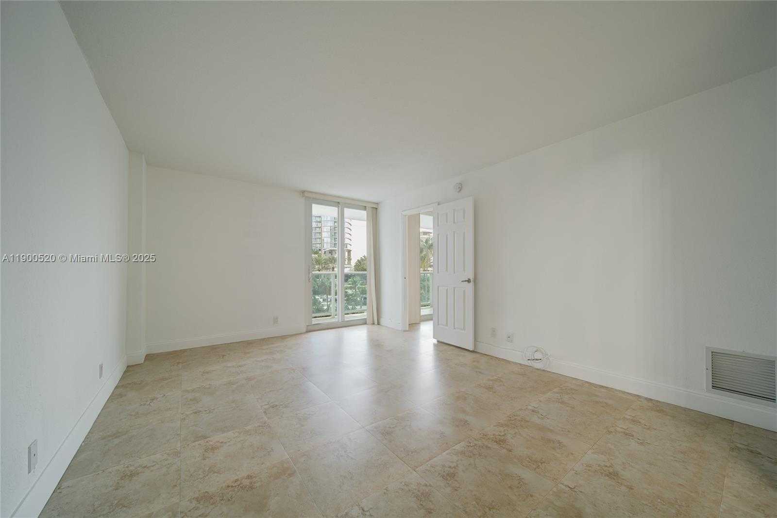 Small Image of 100 BAYVIEW DR #214, Sunny Isles Beach Number 9