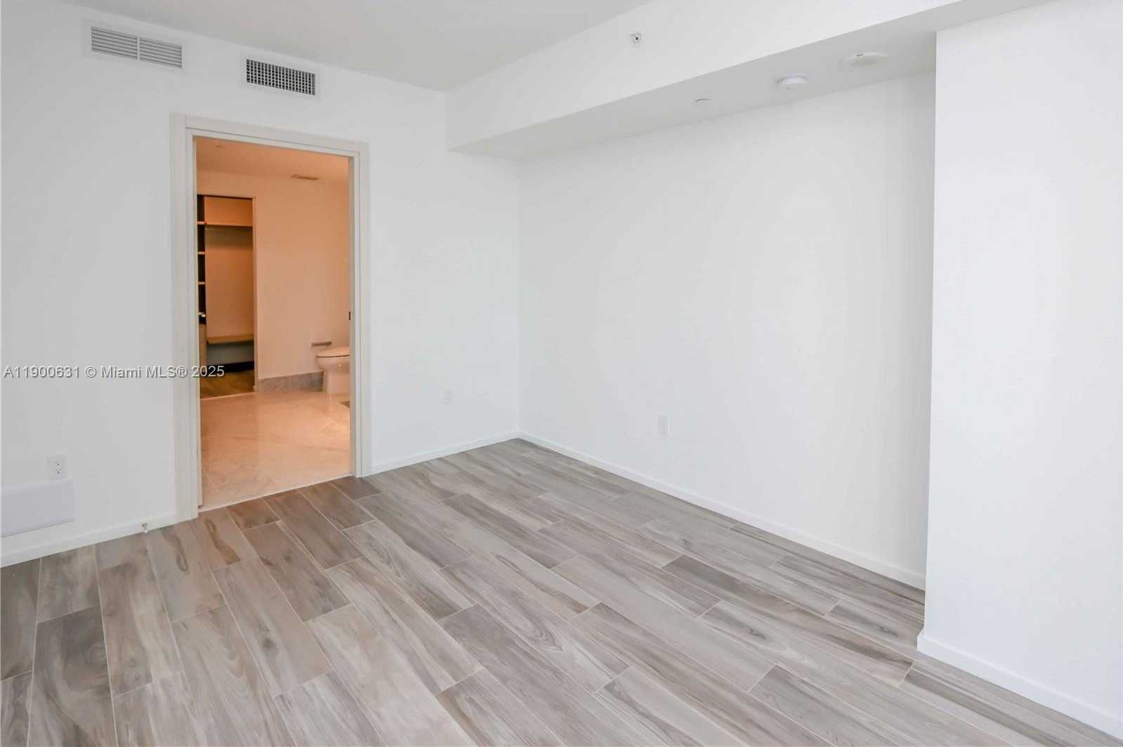 Small Image of 801 SOUTH MIAMI AVE #3306, Miami Number 19