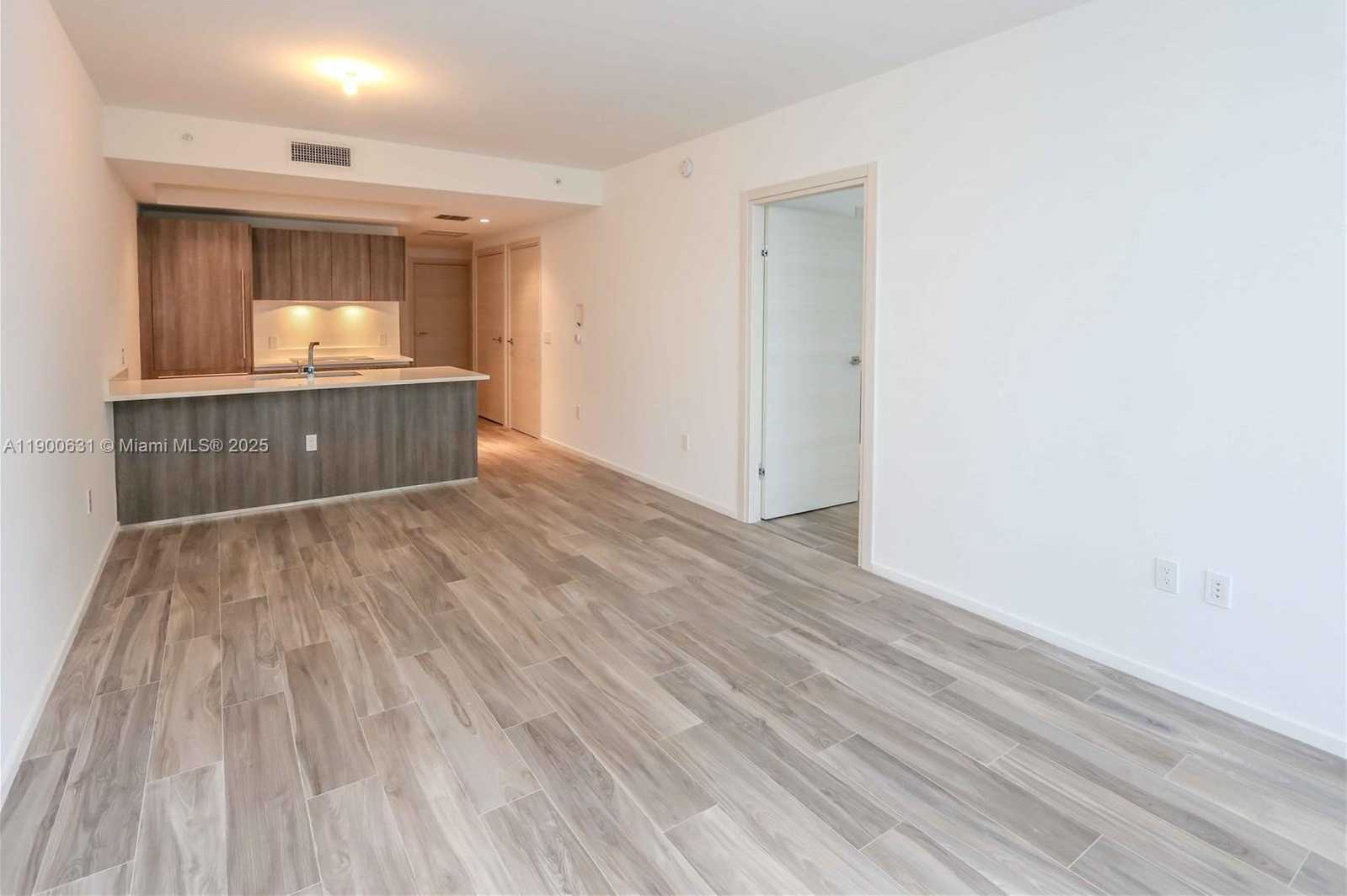 Small Image of 801 SOUTH MIAMI AVE #3306, Miami Number 2