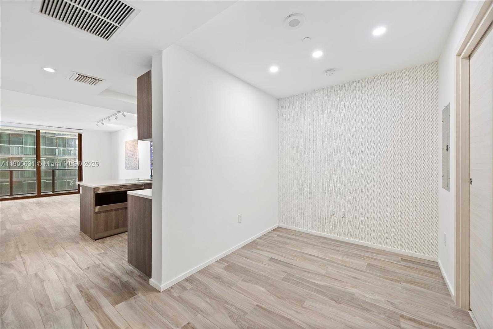Small Image of 801 SOUTH MIAMI AVE #3306, Miami Number 25