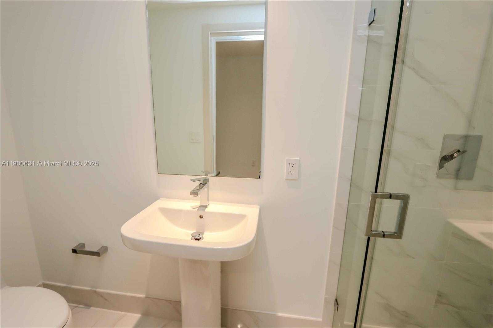 Small Image of 801 SOUTH MIAMI AVE #3306, Miami Number 26