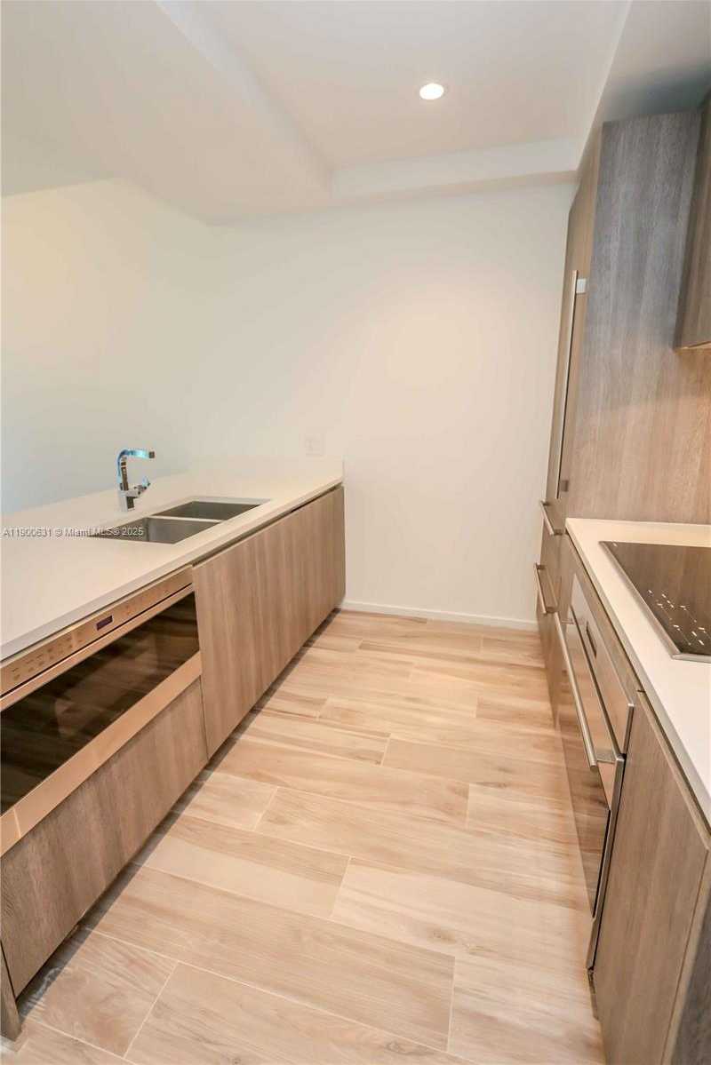 Small Image of 801 SOUTH MIAMI AVE #3306, Miami Number 7