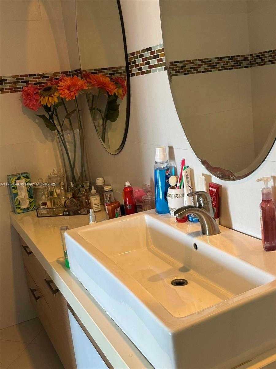 Small Image of 3300 NORTH EAST 192ND ST #PH01, Aventura Number 15