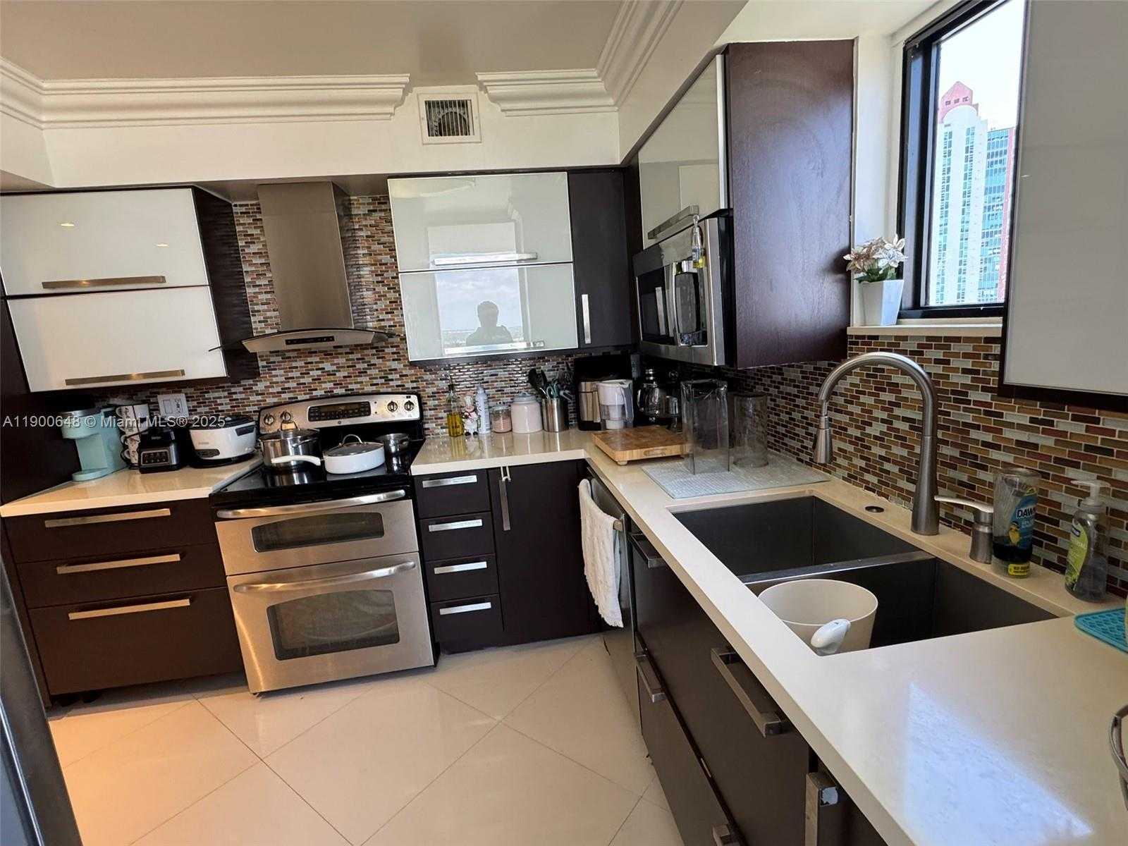 Small Image of 3300 NORTH EAST 192ND ST #PH01, Aventura Number 27