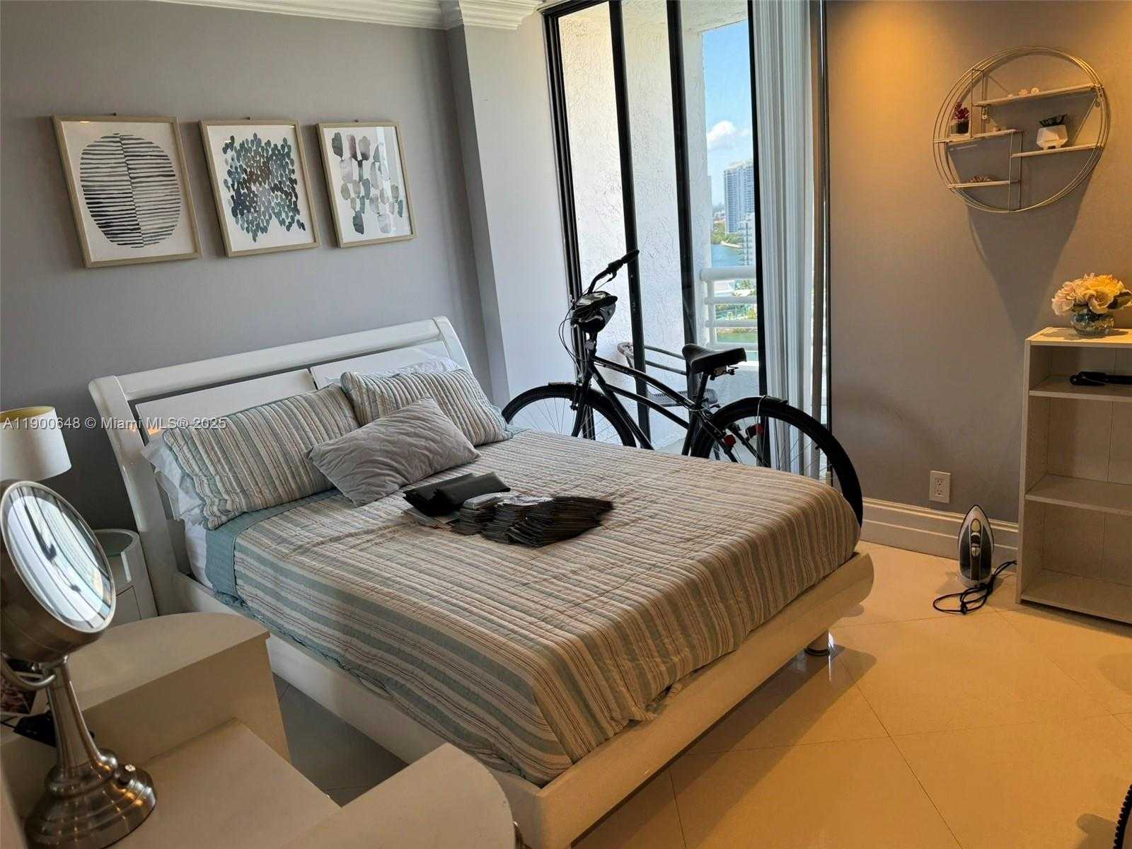 Small Image of 3300 NORTH EAST 192ND ST #PH01, Aventura Number 33