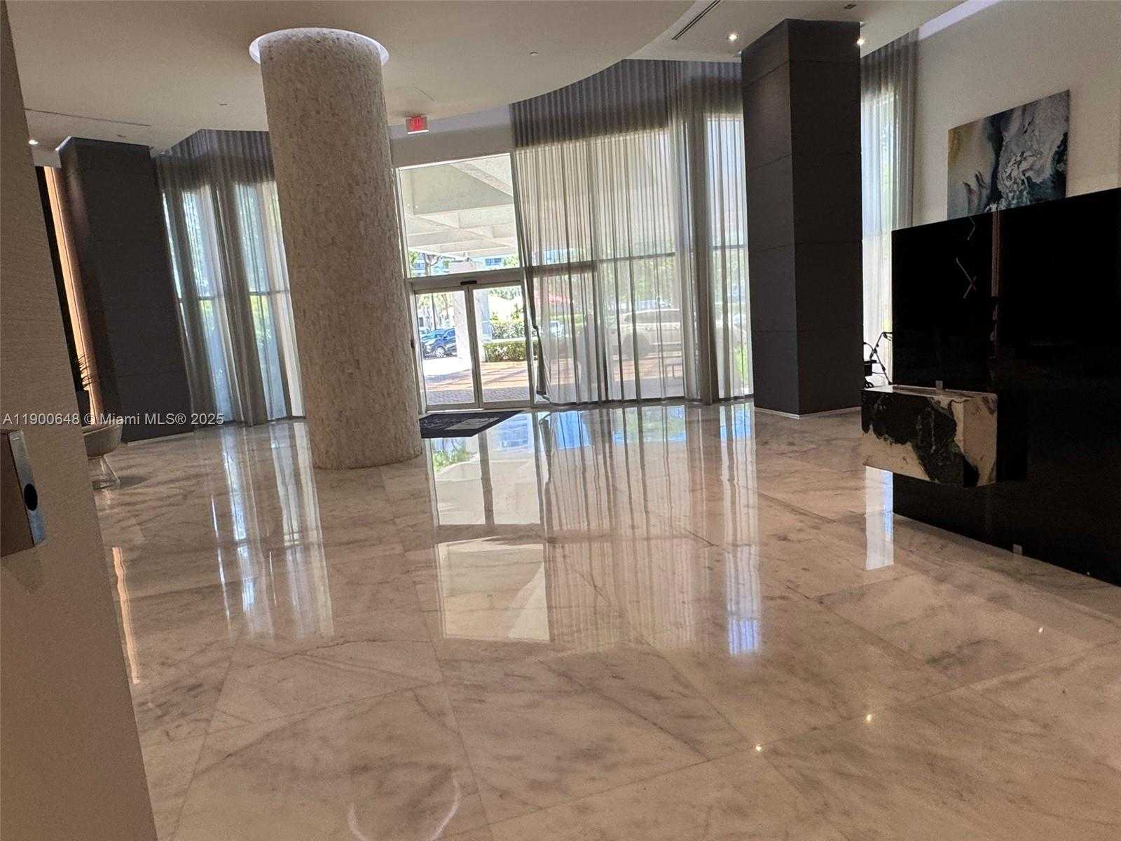 Small Image of 3300 NORTH EAST 192ND ST #PH01, Aventura Number 38