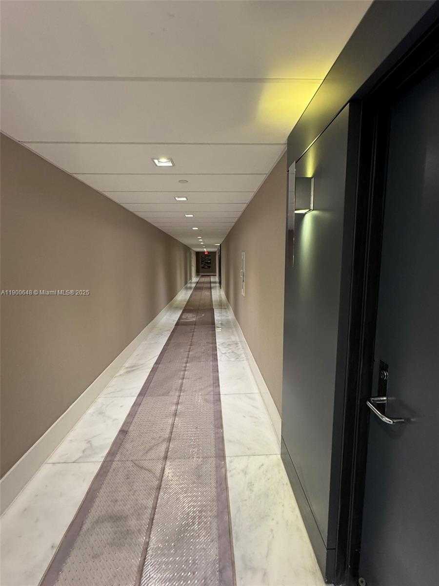 Small Image of 3300 NORTH EAST 192ND ST #PH01, Aventura Number 39