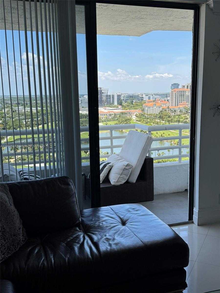 Small Image of 3300 NORTH EAST 192ND ST #PH01, Aventura Number 7