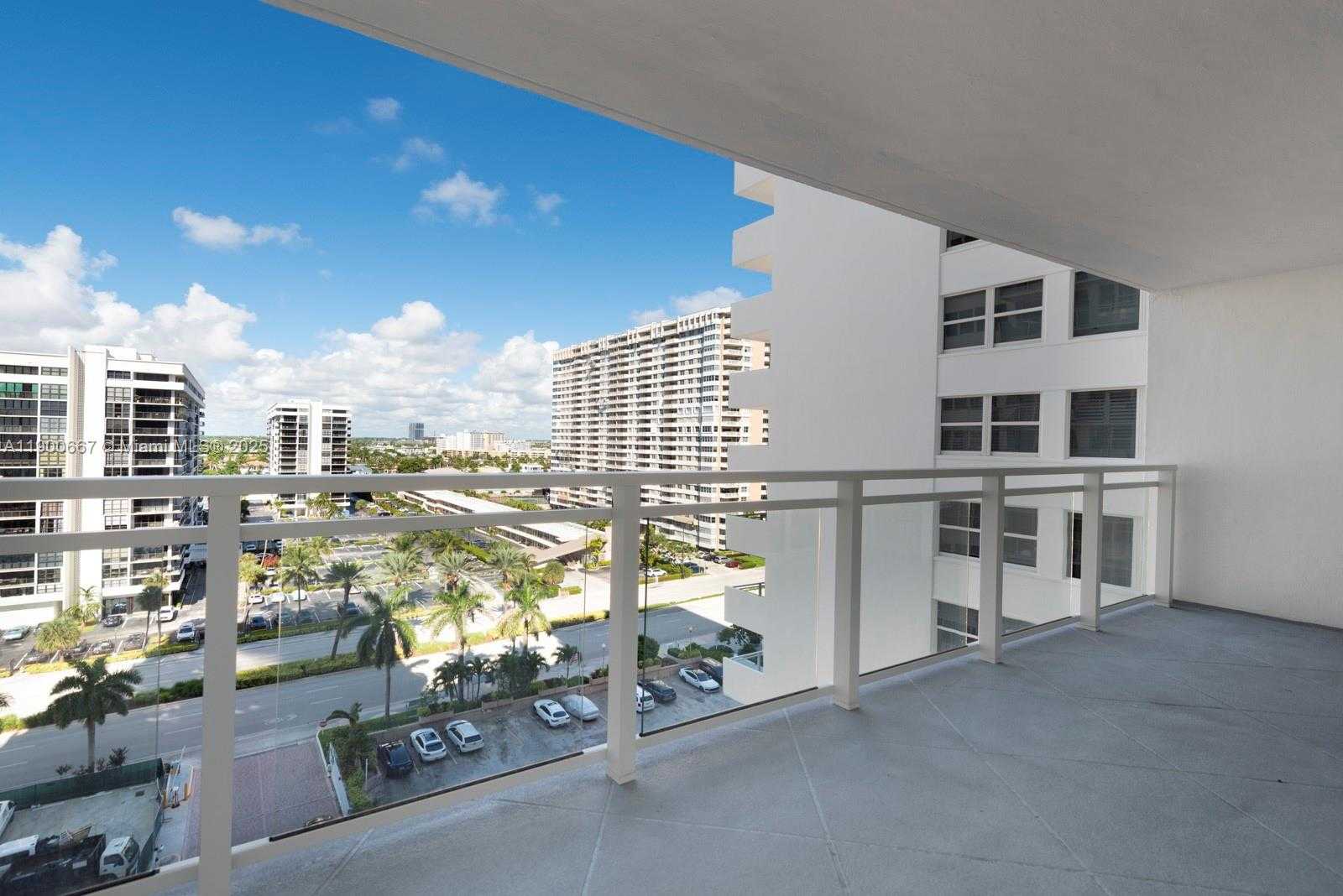 Small Image of 2030 SOUTH OCEAN DR #1002, Hallandale Beach Number 3