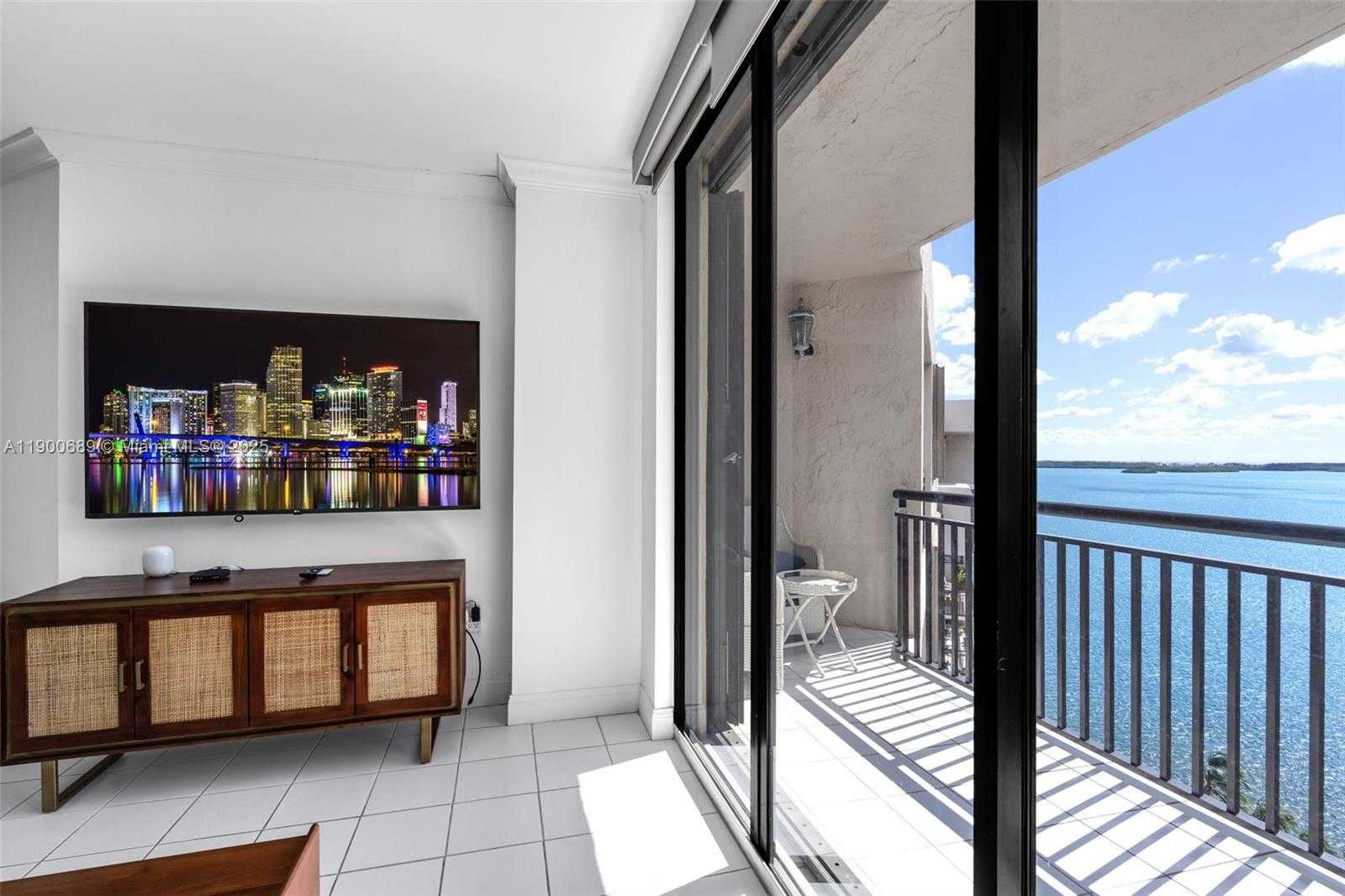 Small Image of 540 BRICKELL KEY DR #1813, Miami Number 10