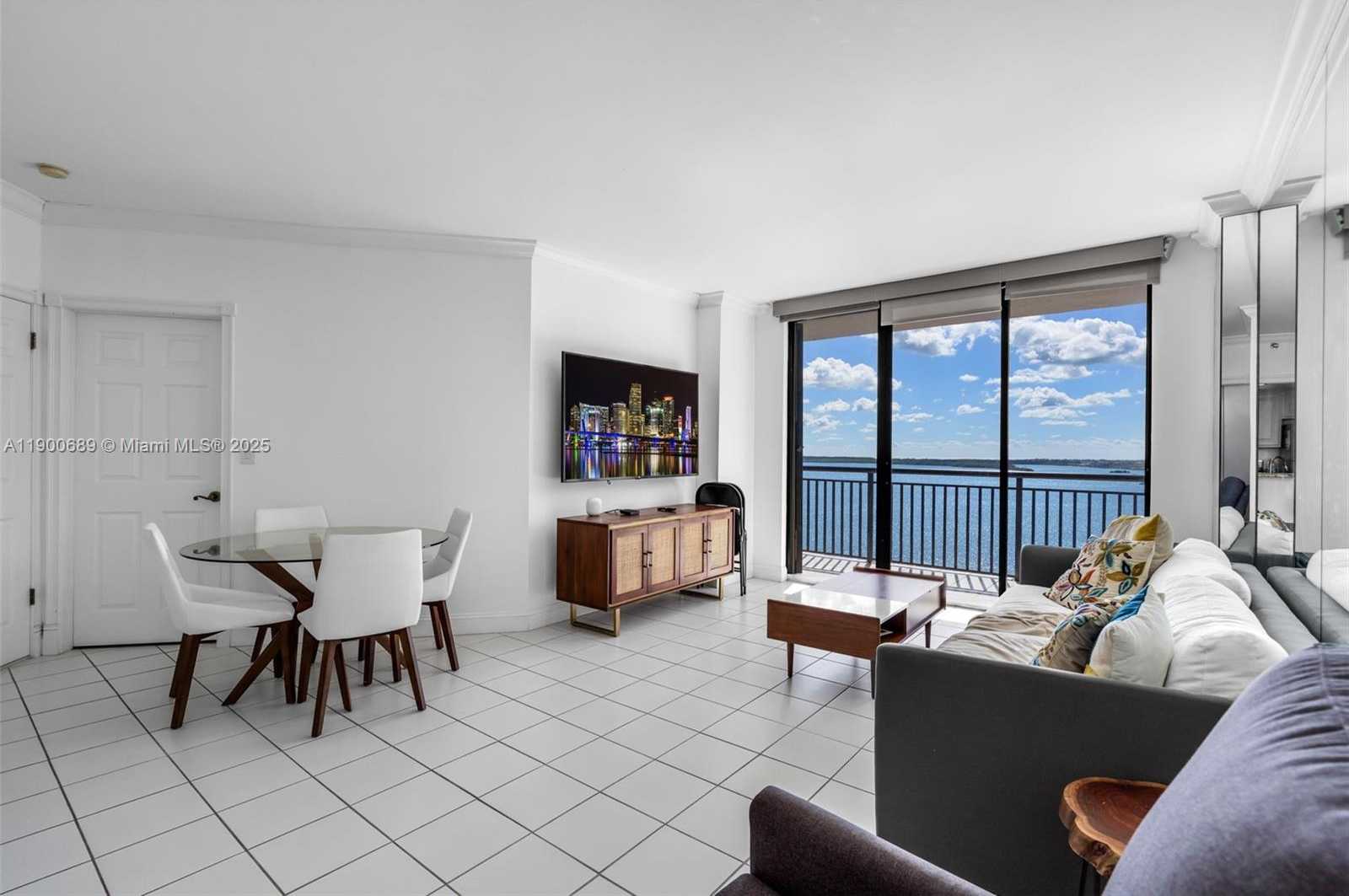 Small Image of 540 BRICKELL KEY DR #1813, Miami Number 7
