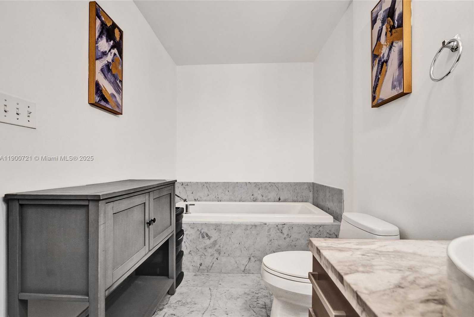 Small Image of 253 NORTH EAST 2ND ST #1706, Miami Number 11