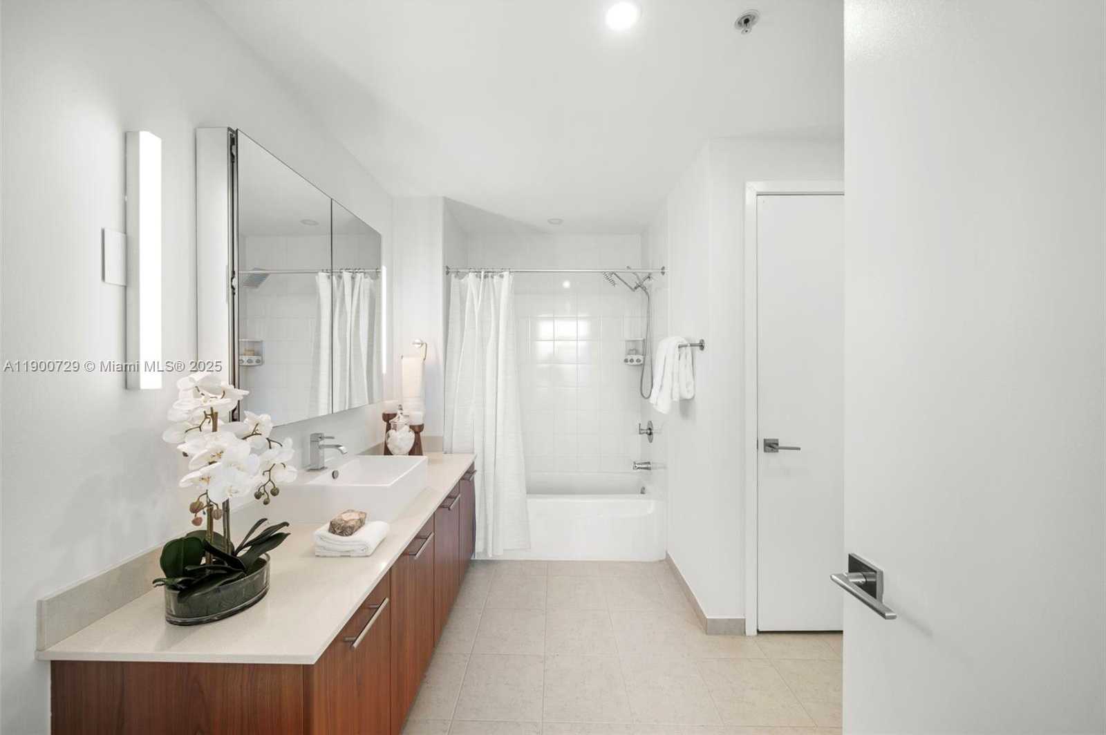 Small Image of 3301 NORTH EAST 1ST AVE #H2412, Miami Number 29