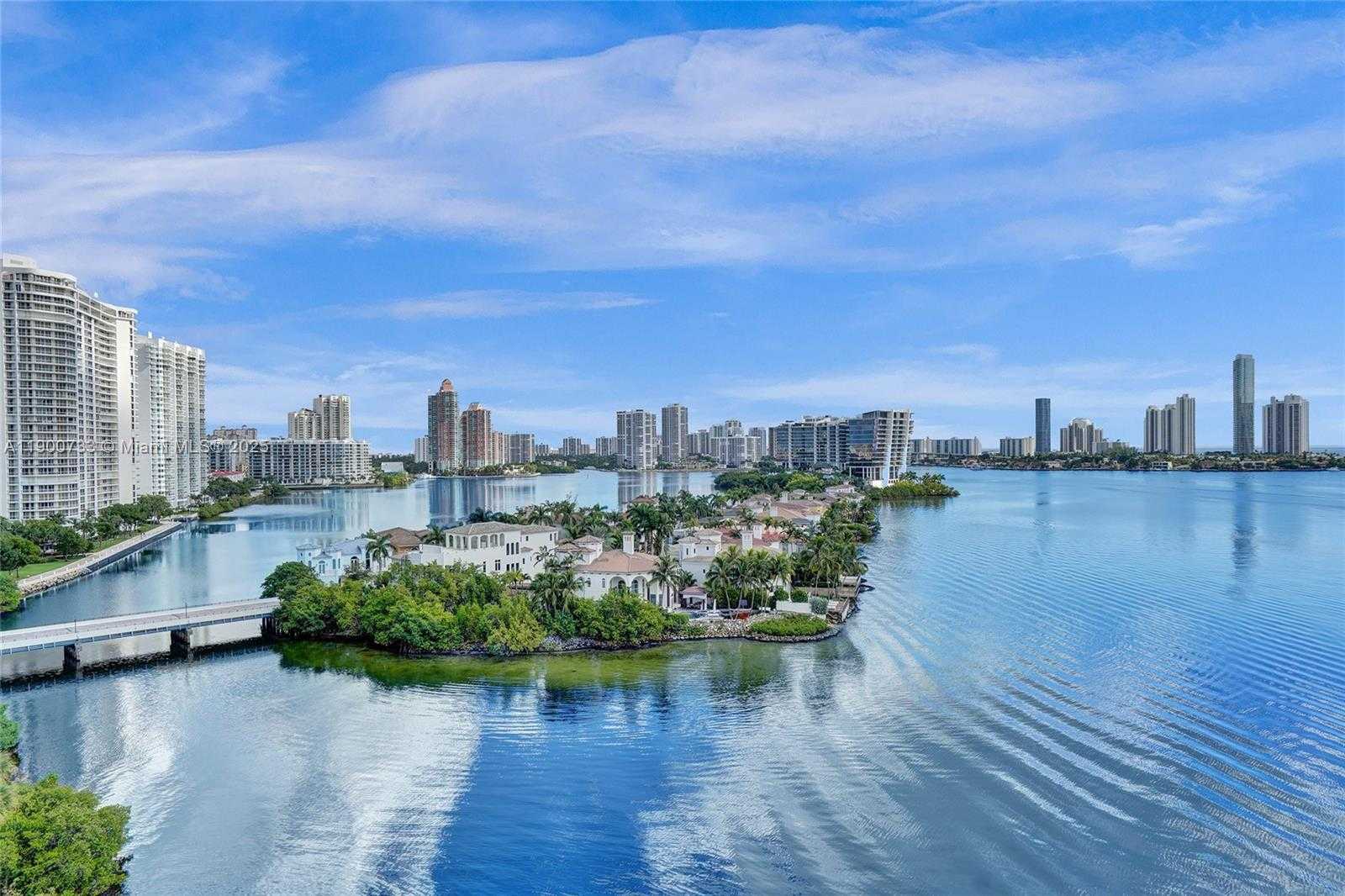 Small Image of 3000 ISLAND BLVD #1106, Aventura Number 2