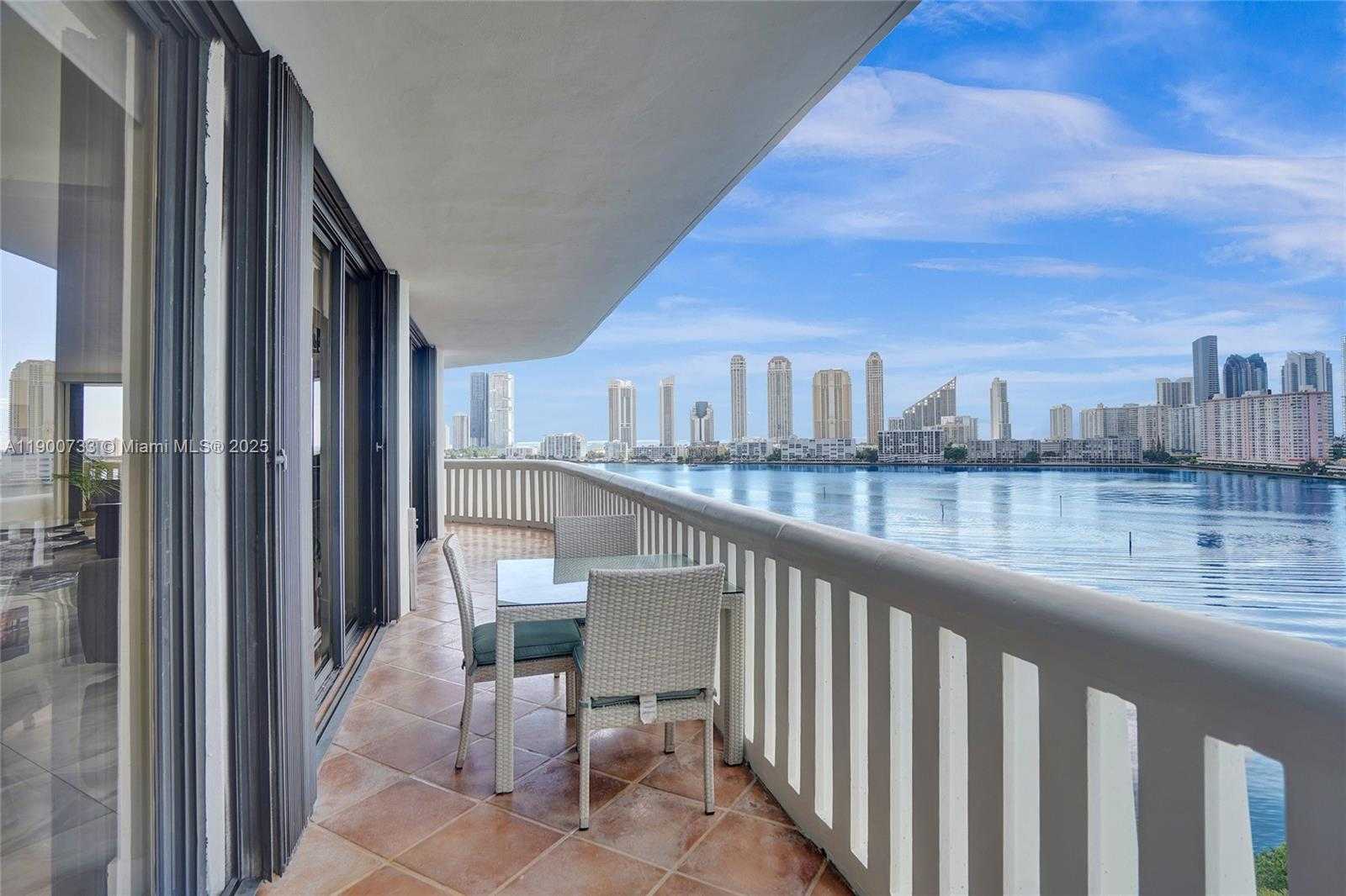 Small Image of 3000 ISLAND BLVD #1106, Aventura Number 48