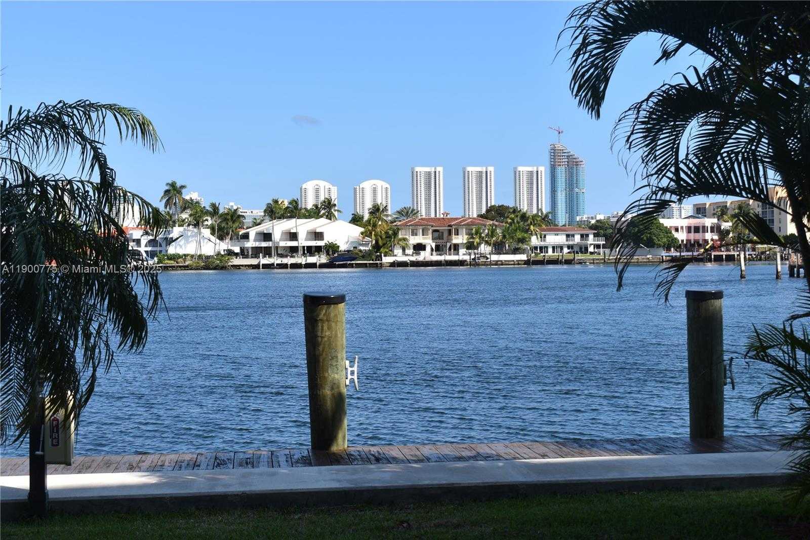 Small Image of 16570 NORTH EAST 26TH AVE #3C, North Miami Beach Number 2