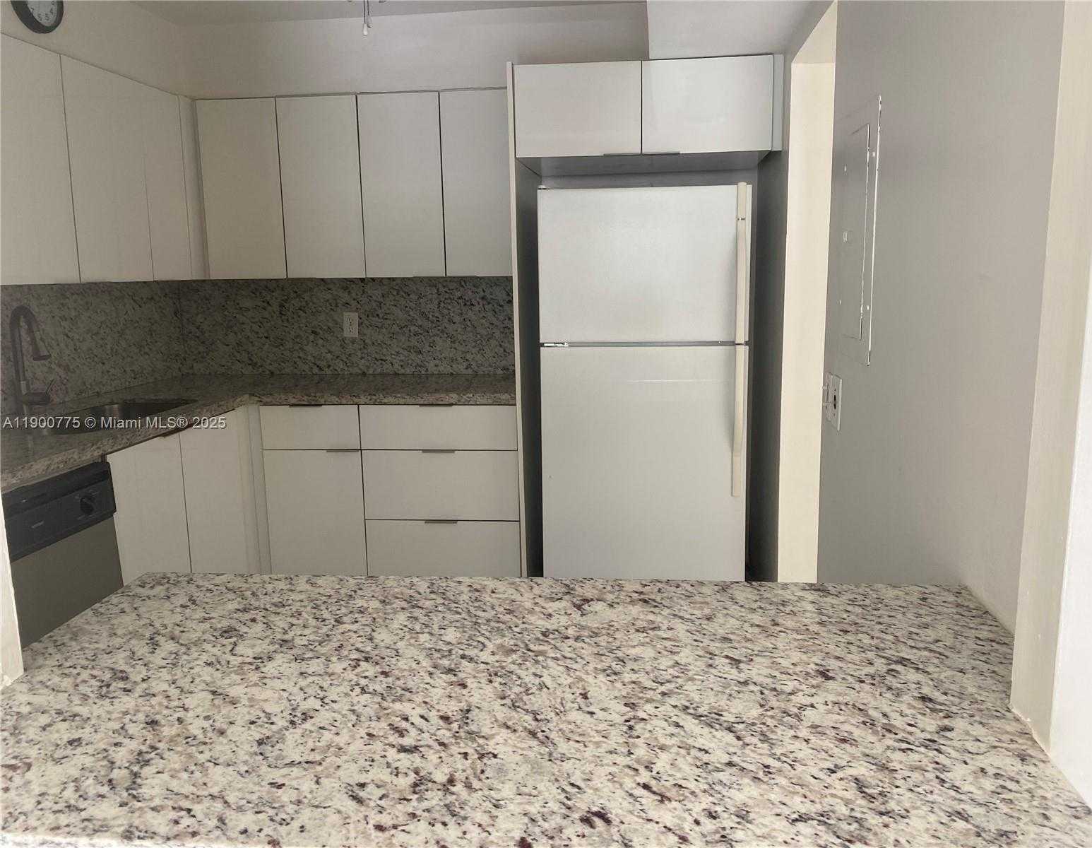 Small Image of 16570 NORTH EAST 26TH AVE #3C, North Miami Beach Number 5