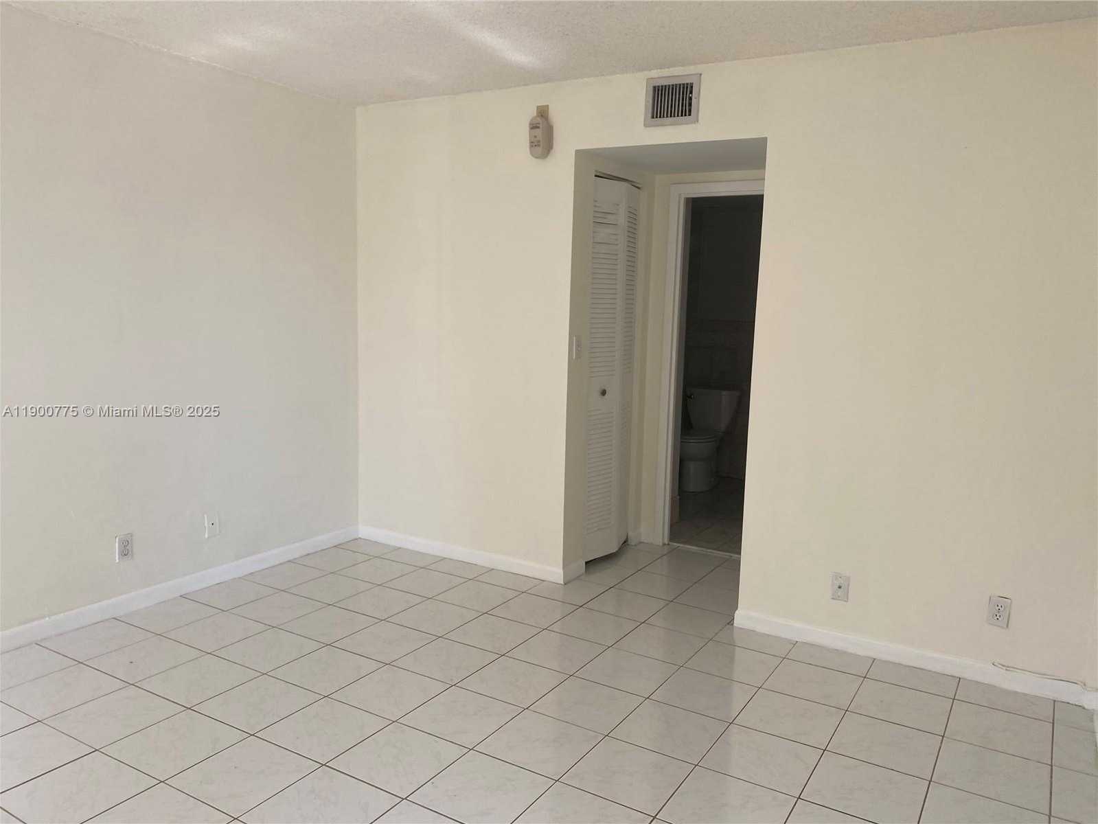 Small Image of 16570 NORTH EAST 26TH AVE #3C, North Miami Beach Number 9