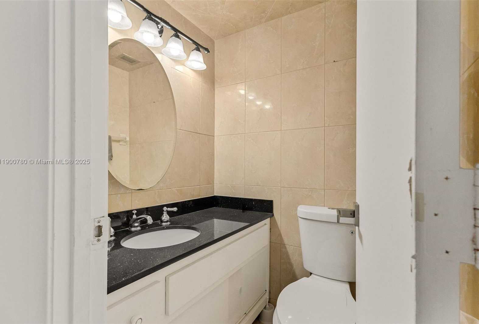 Small Image of 300 BAYVIEW DR #509, Sunny Isles Beach Number 12