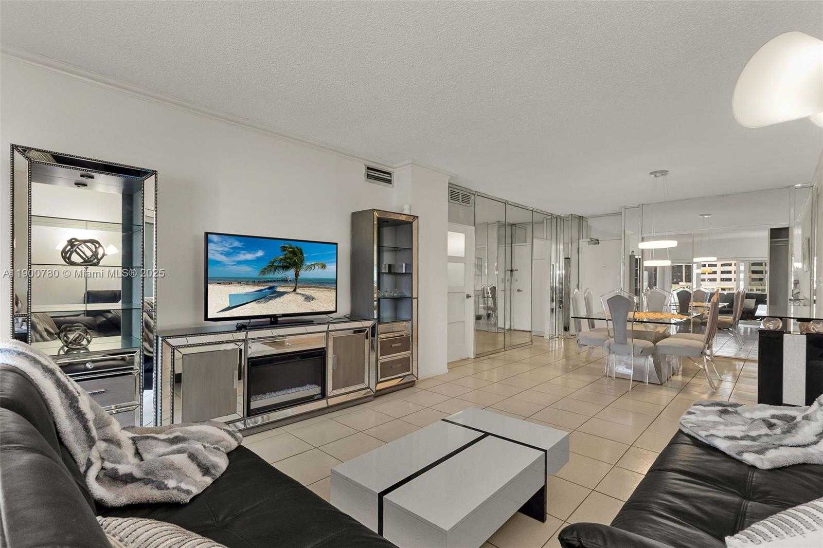 Small Image of 300 BAYVIEW DR #509, Sunny Isles Beach Number 2