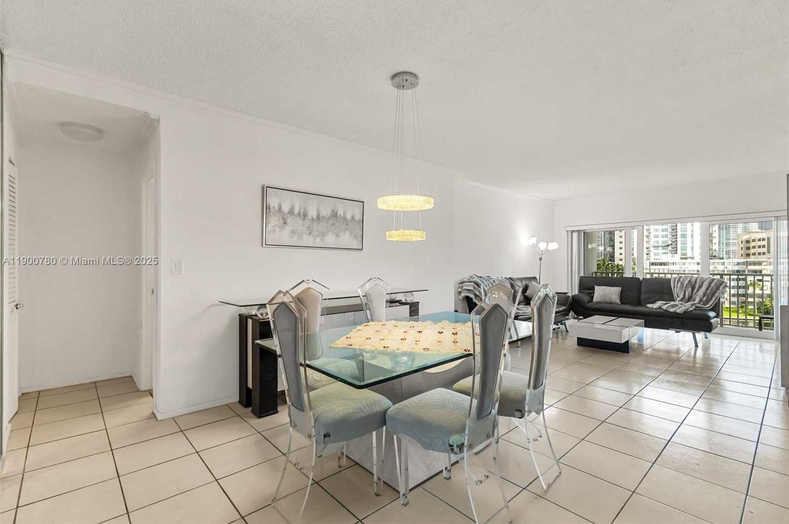 Small Image of 300 BAYVIEW DR #509, Sunny Isles Beach Number 21