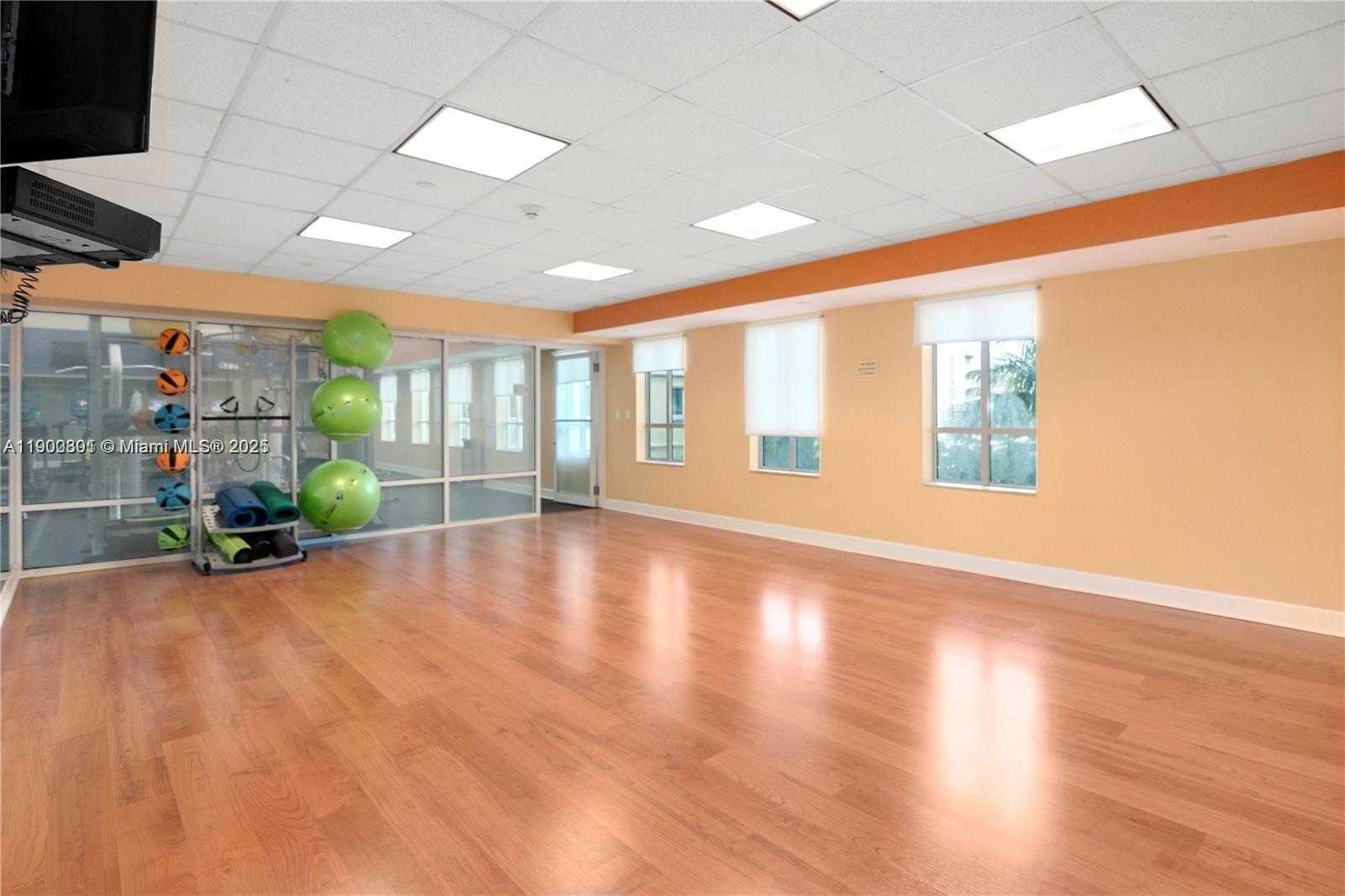 Small Image of 7355 SOUTH WEST 89TH ST #501N, Miami Number 22