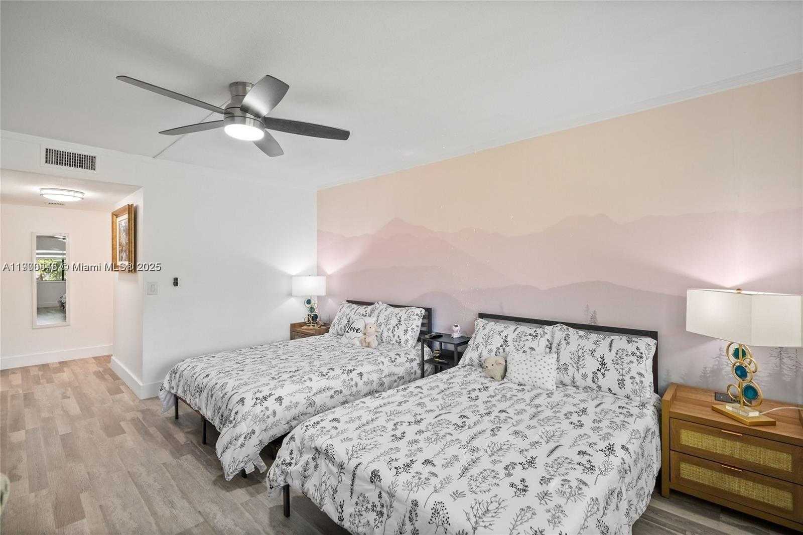 Small Image of 380 RACQUET CLUB RD #204, Weston Number 14