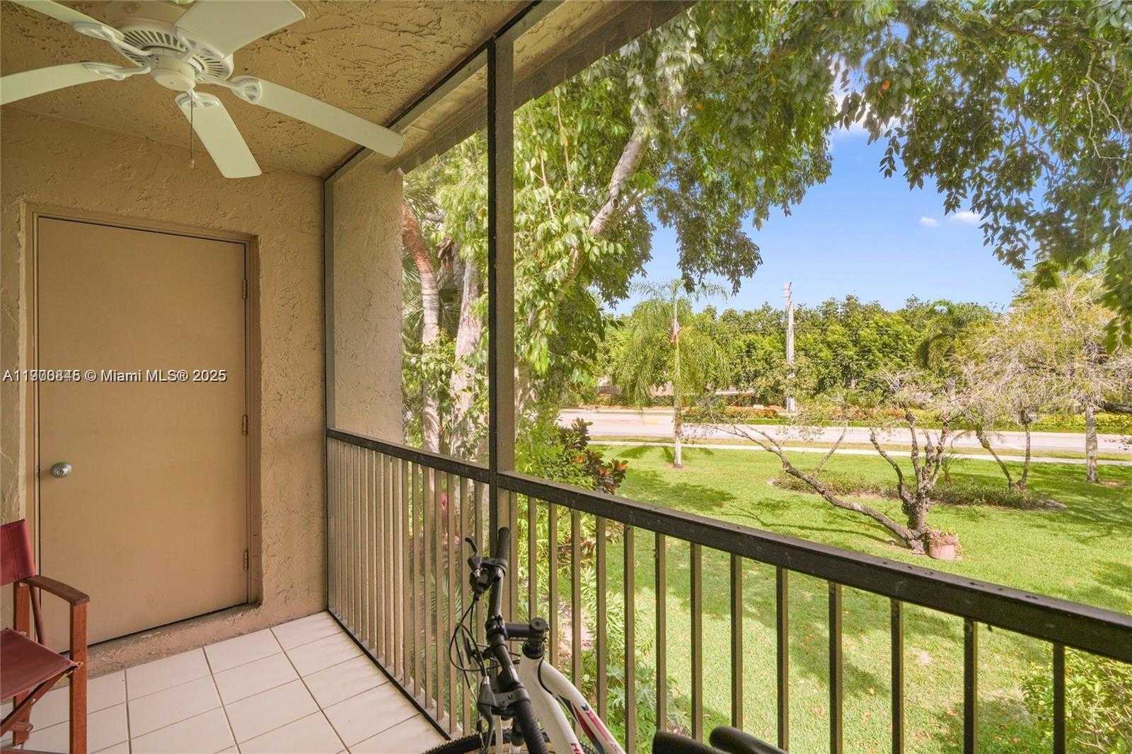 Small Image of 380 RACQUET CLUB RD #204, Weston Number 17