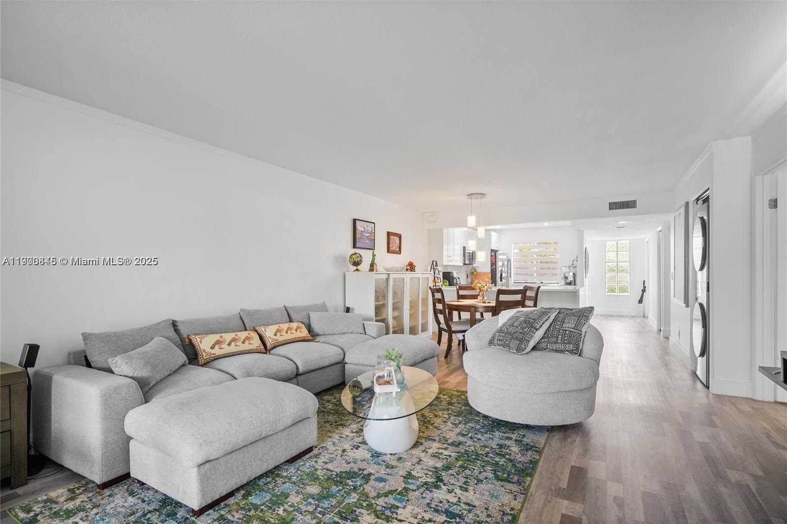 Small Image of 380 RACQUET CLUB RD #204, Weston Number 8