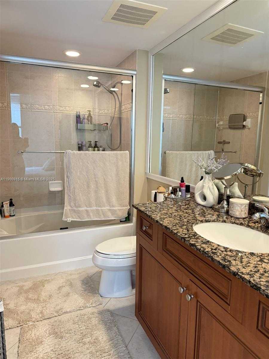 Small Image of 347 NORTH NEW RIVER DR E #907, Fort Lauderdale Number 10