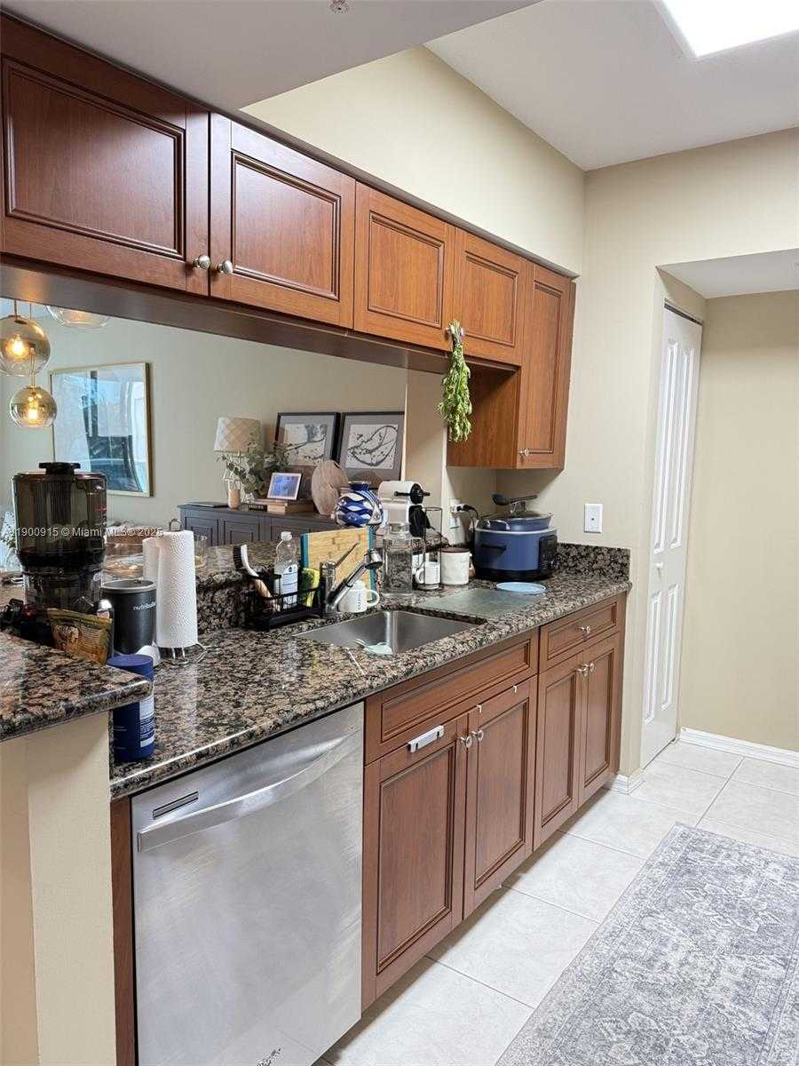 Small Image of 347 NORTH NEW RIVER DR E #907, Fort Lauderdale Number 6