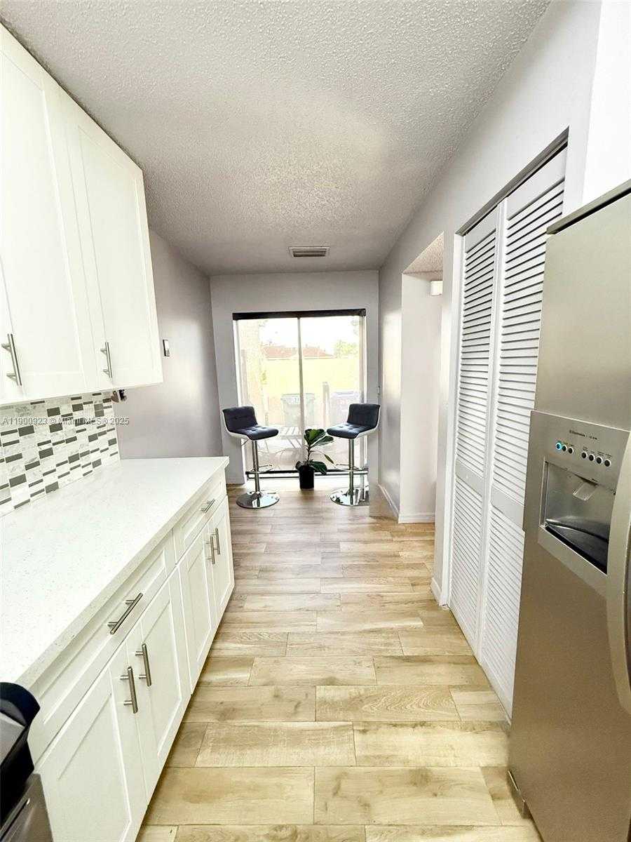 Small Image of 6169 170TH TER, Hialeah Number 13